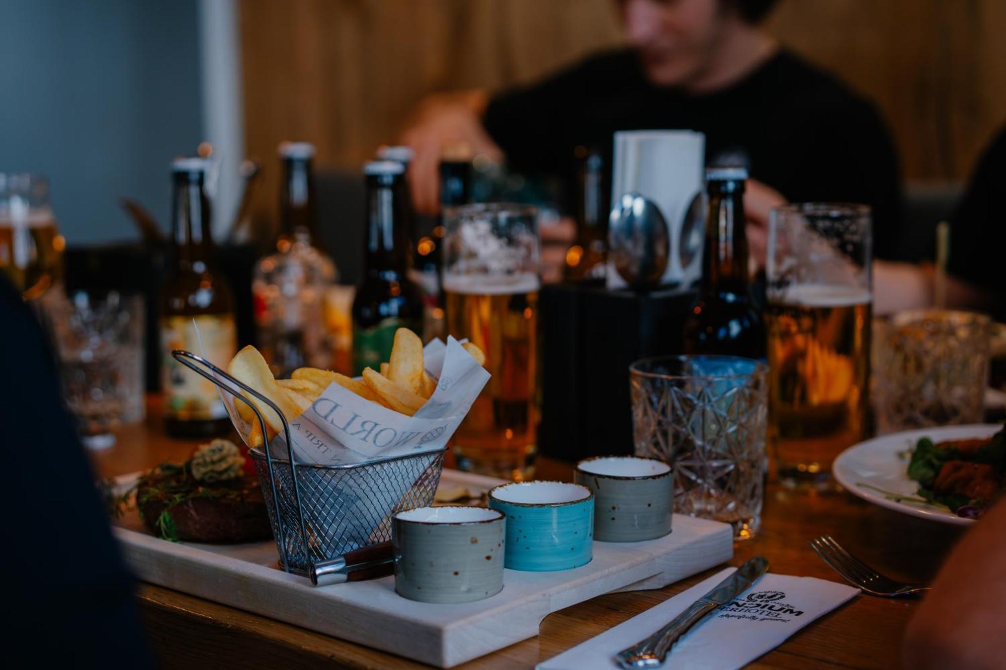 Bierhotel Loncium & Privatbrauerei Kotschach-Mauthen ภายนอก รูปภาพ