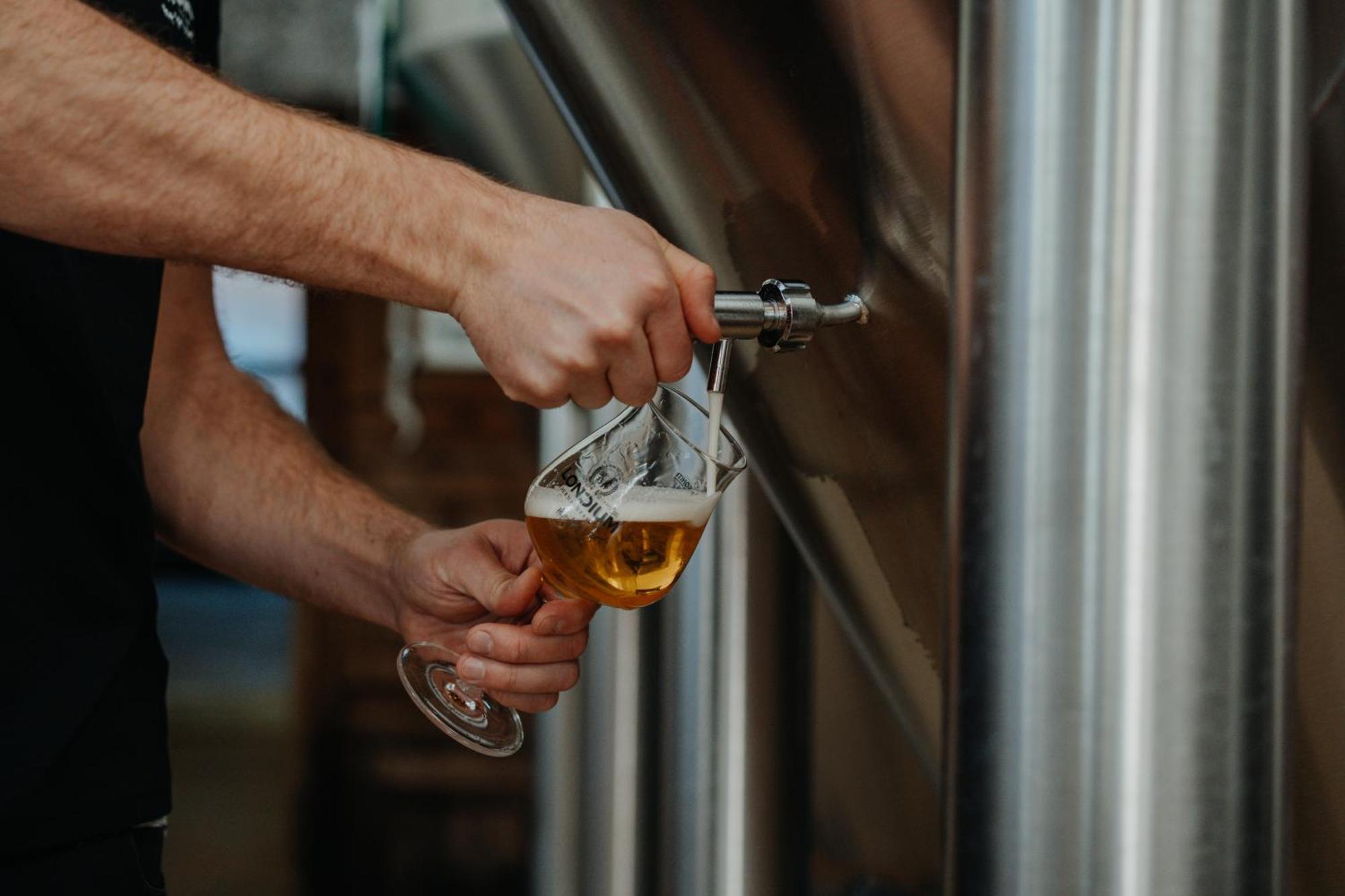 Bierhotel Loncium & Privatbrauerei Kotschach-Mauthen ภายนอก รูปภาพ